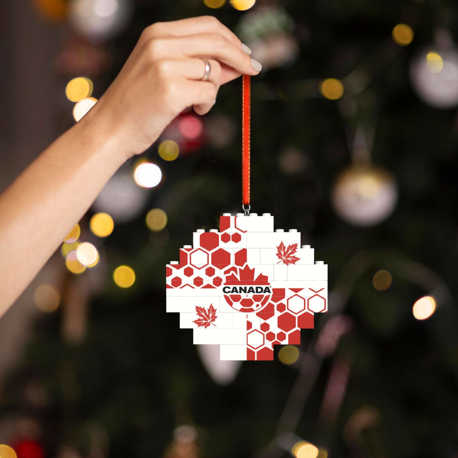 Canada Building Block Puzzle Ornament BBP2030