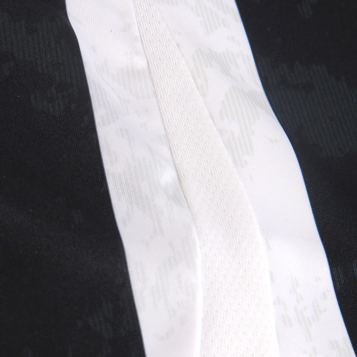 JUVENTUS HOME JERSEY 2024/25