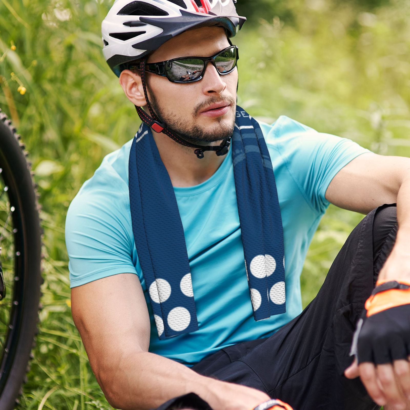 Paris Saint-Germain Sports Towel CET2150