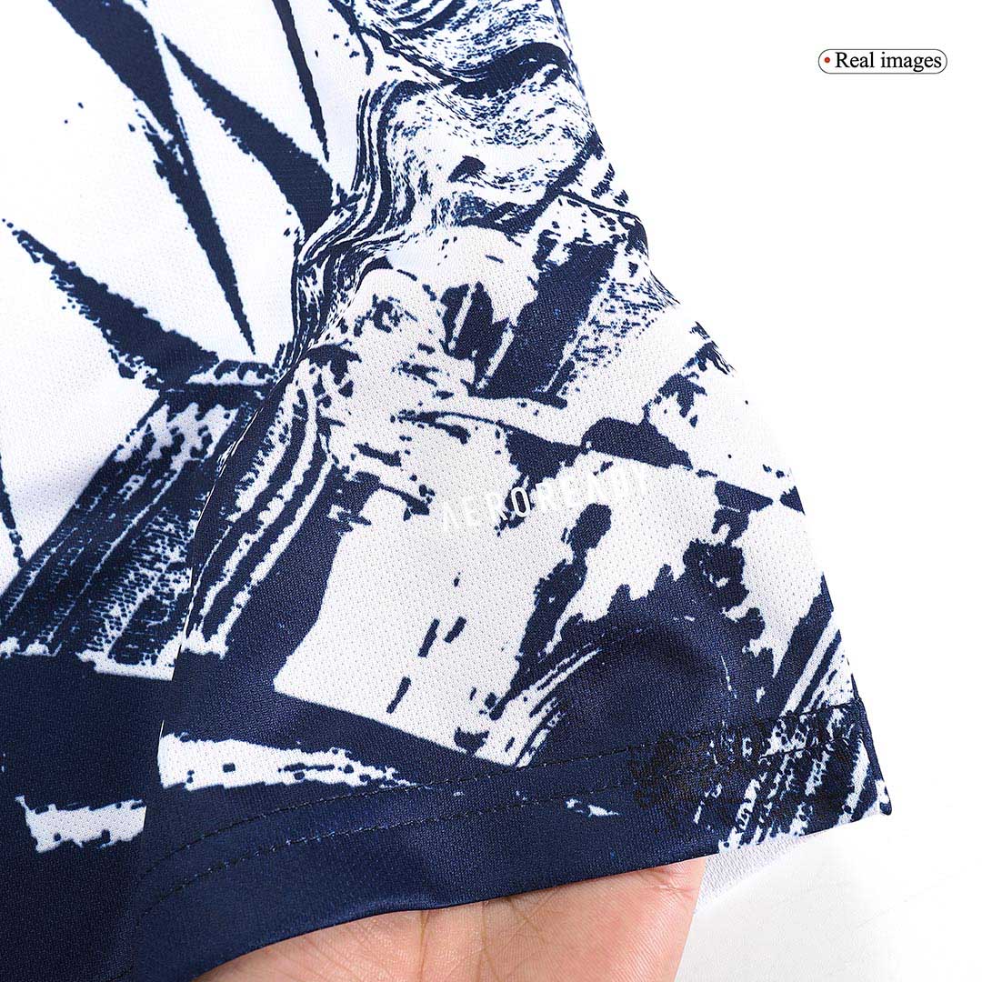 Bayern Munich Pre-Match Jersey 23/24