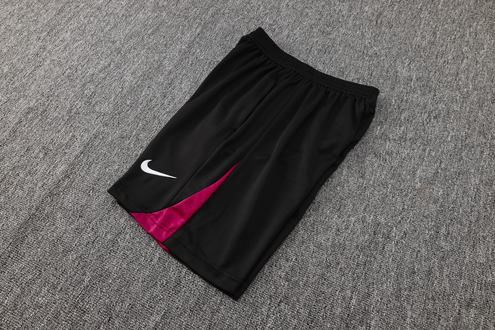 Paris Saint-Germain Short Sleeve Track Suit 2024/25 MEN521