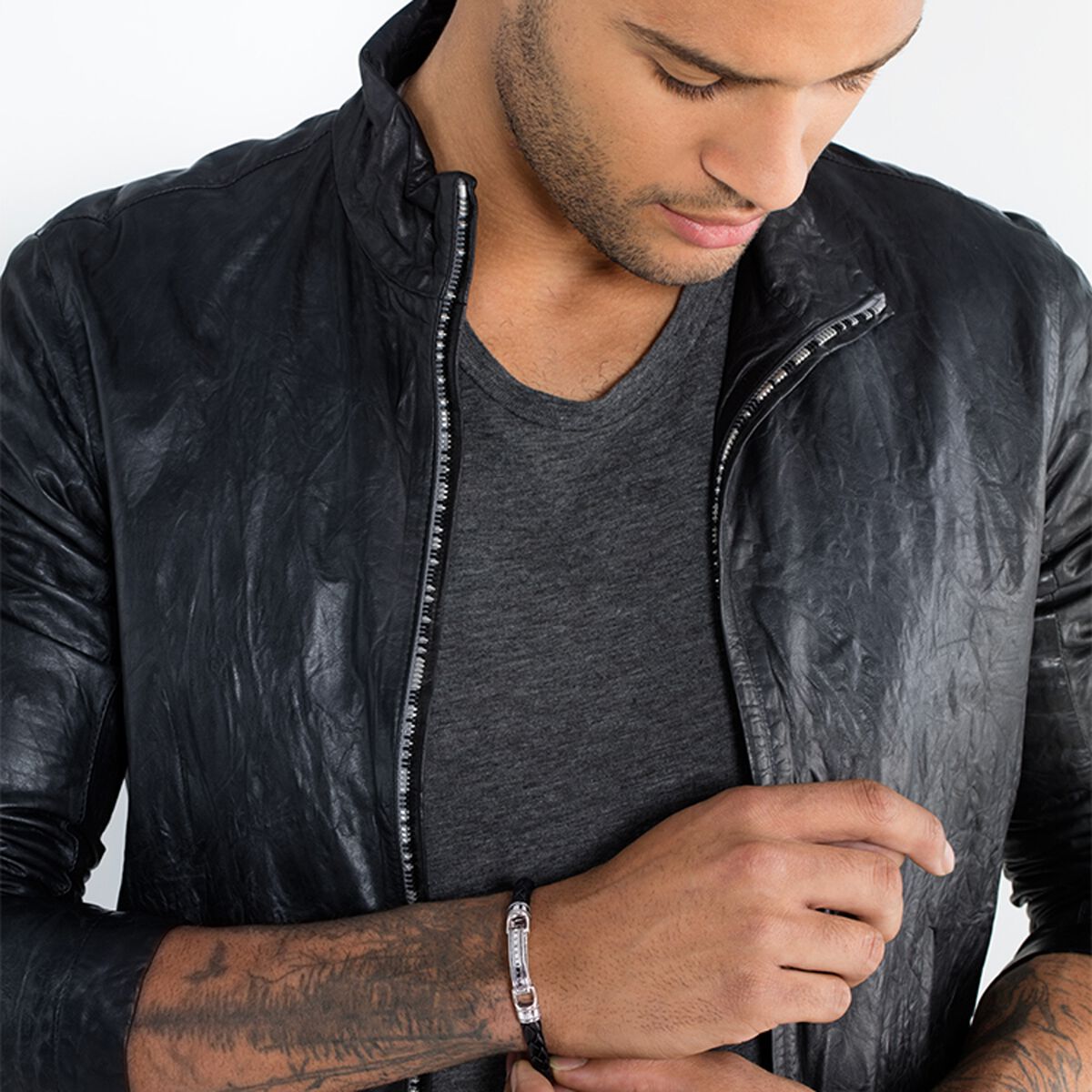 Leather bracelet black