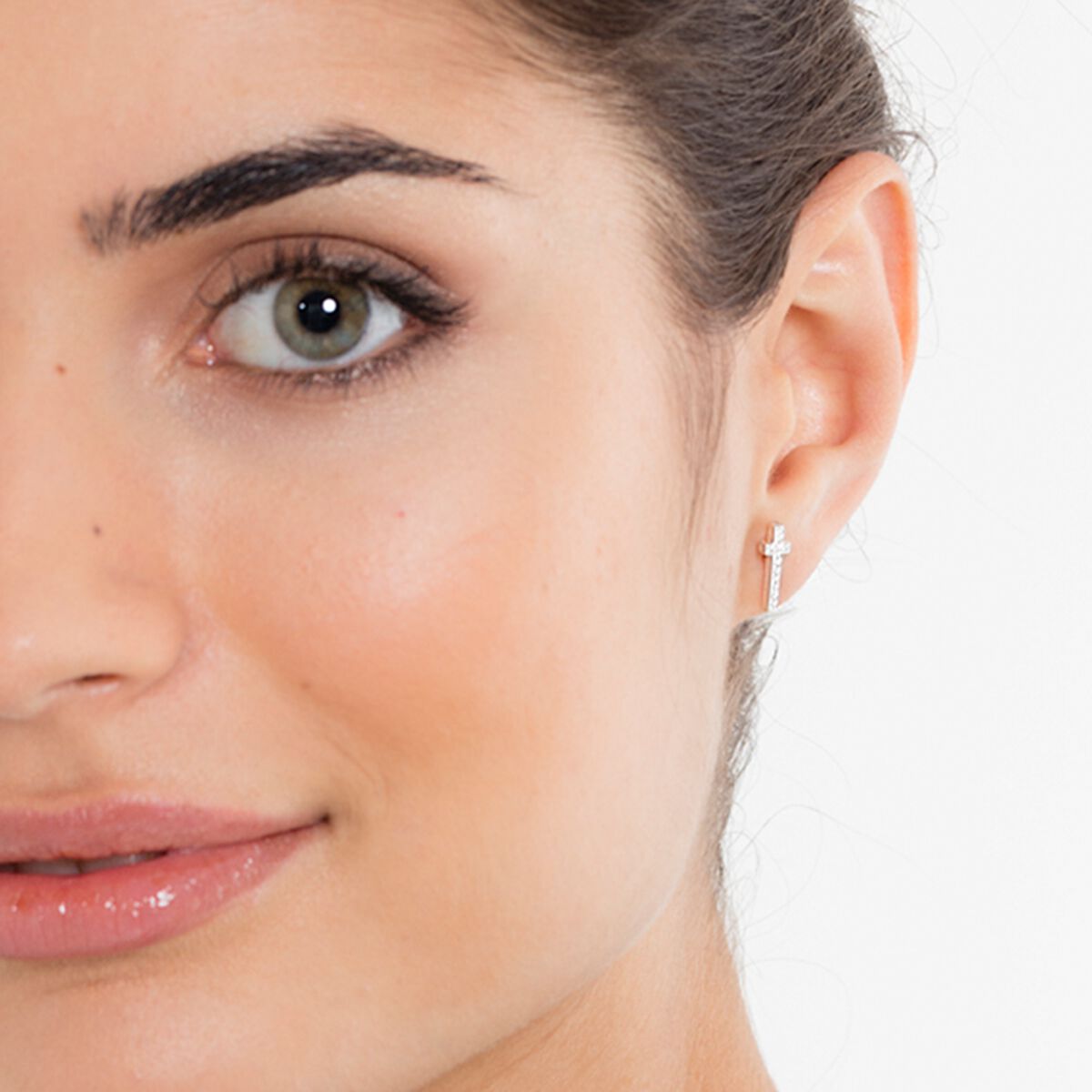 Ear studs cross
