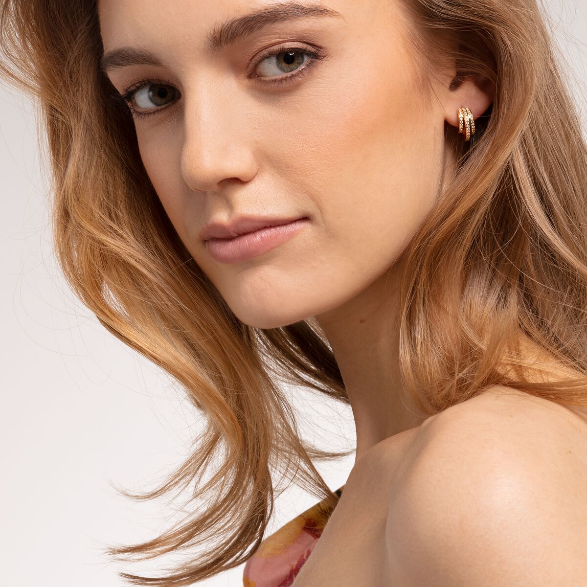 Hoop earrings gold rings