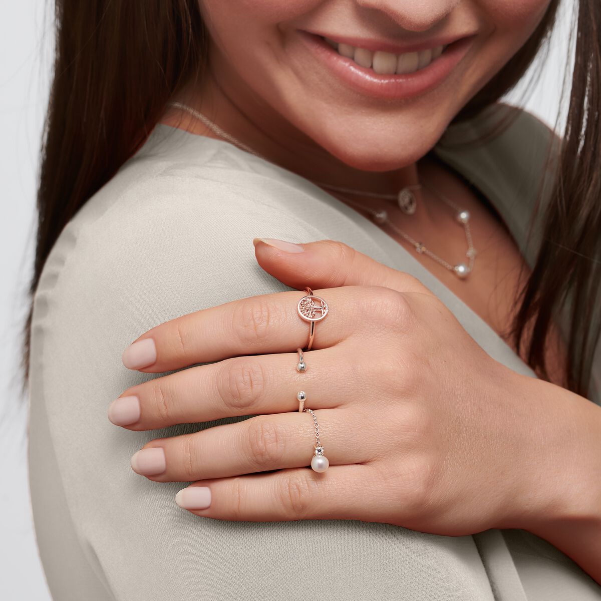 Ring Tree of Love with white stones rosegold