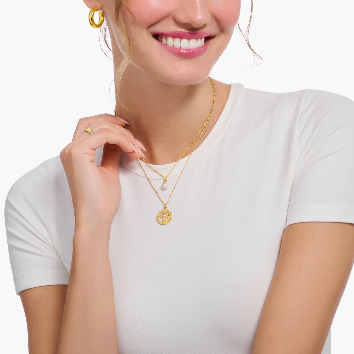 Gold-plated necklace with freshwater pearl pendant