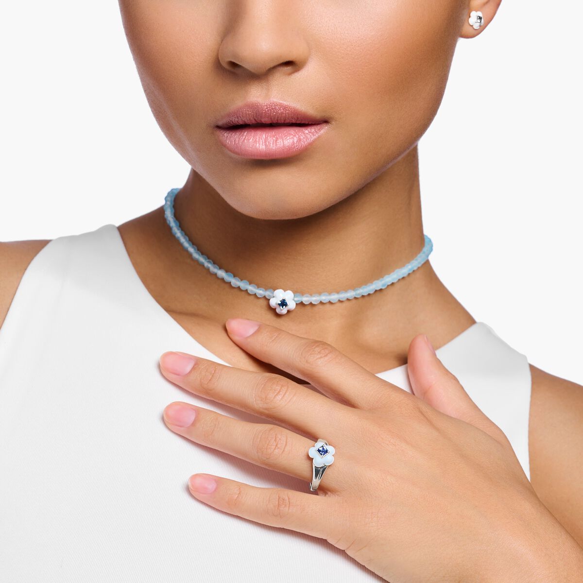 Ring with blue flower silver
