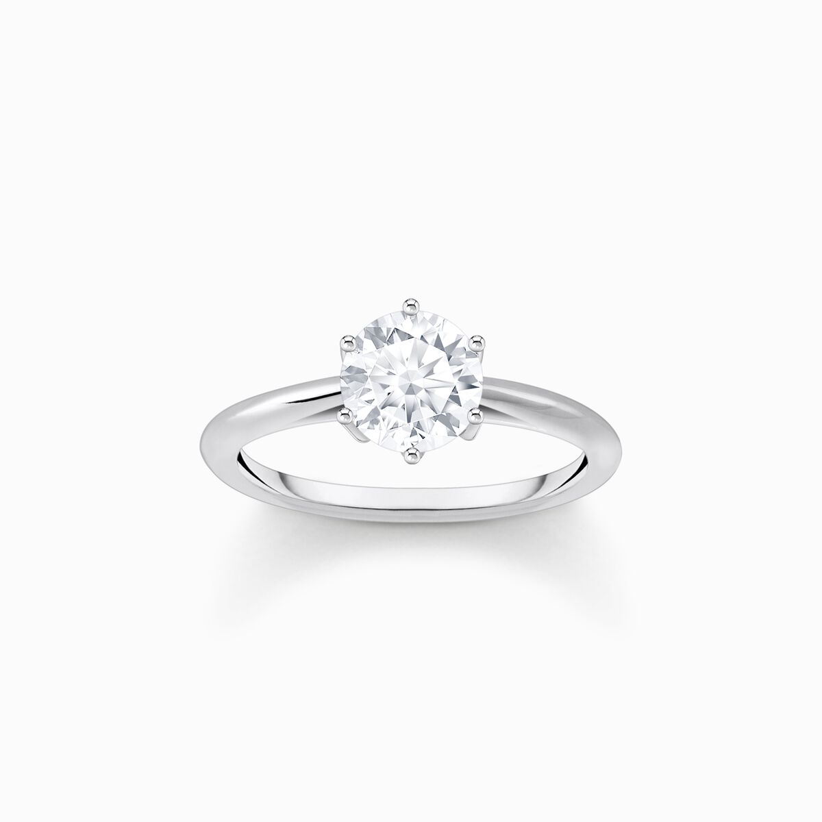 Silver ring with white zirconia in brilliant cut