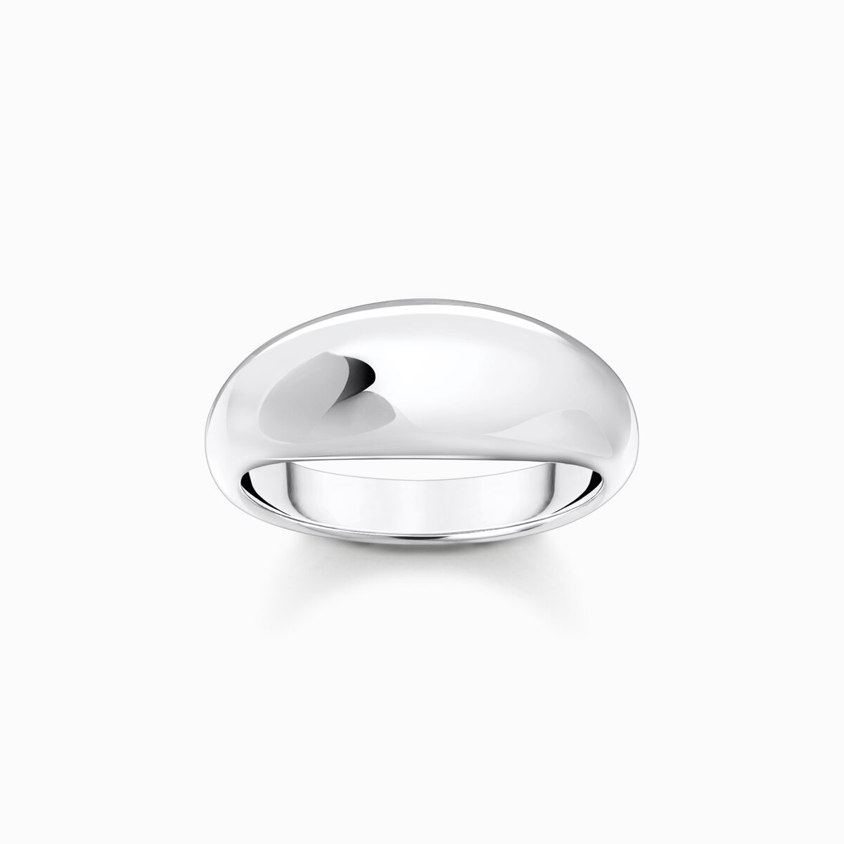 Silver ring in timesless design