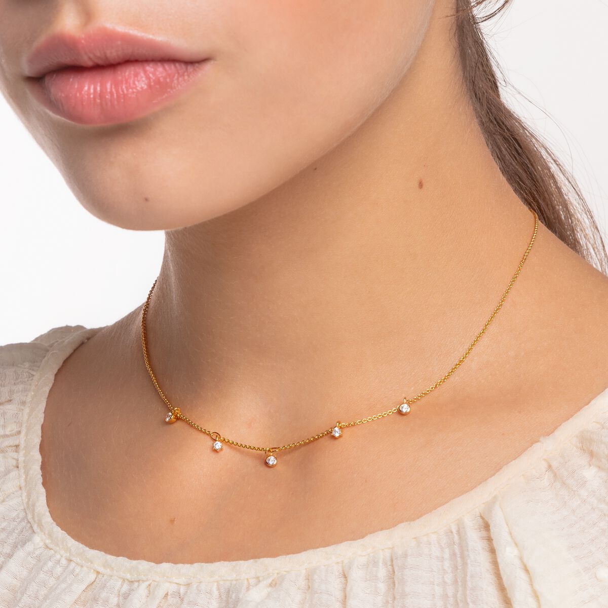 Necklace white stones gold
