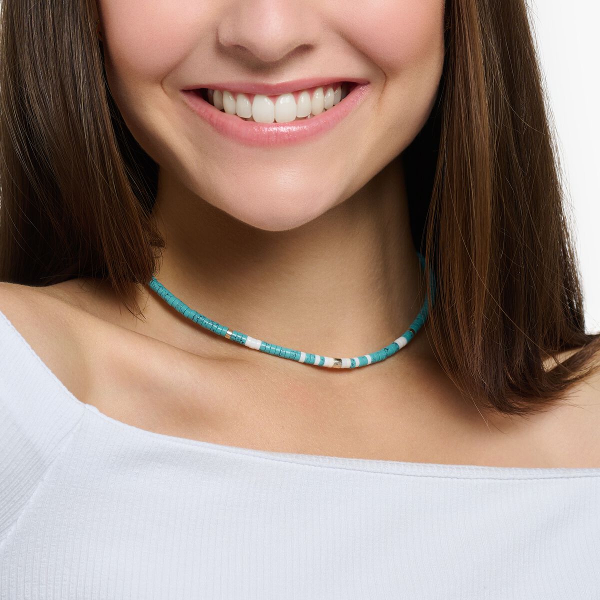 Necklace with turquoise stones