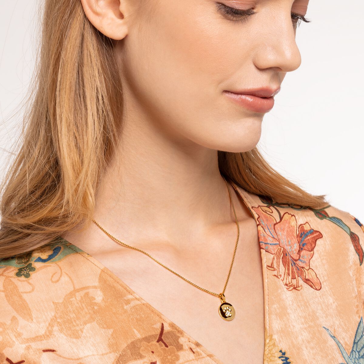 Pendant disc paw cat gold