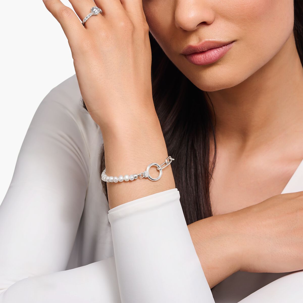 Silver bracelet with freshwater cultured pearls and zirconia