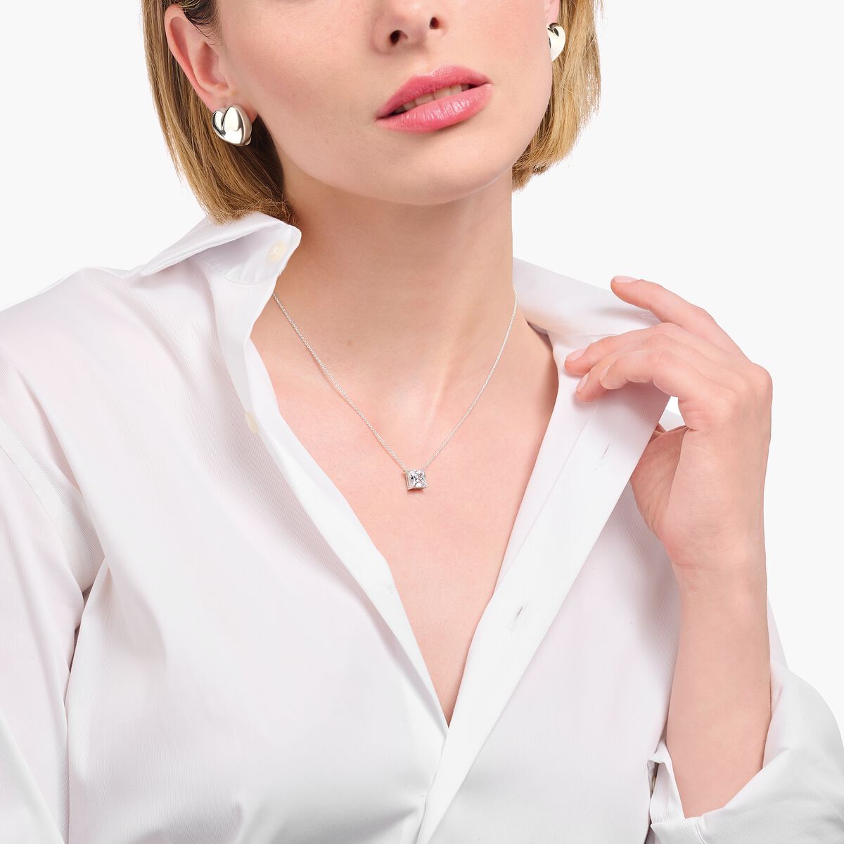 Silver necklace with square pedant and white zirconia