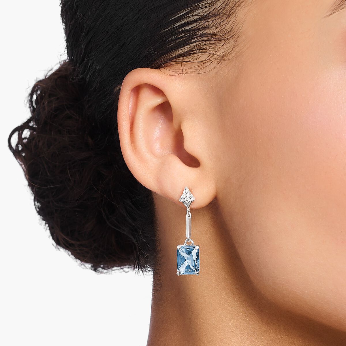 Earrings with aquamarine-coloured and white stones silver