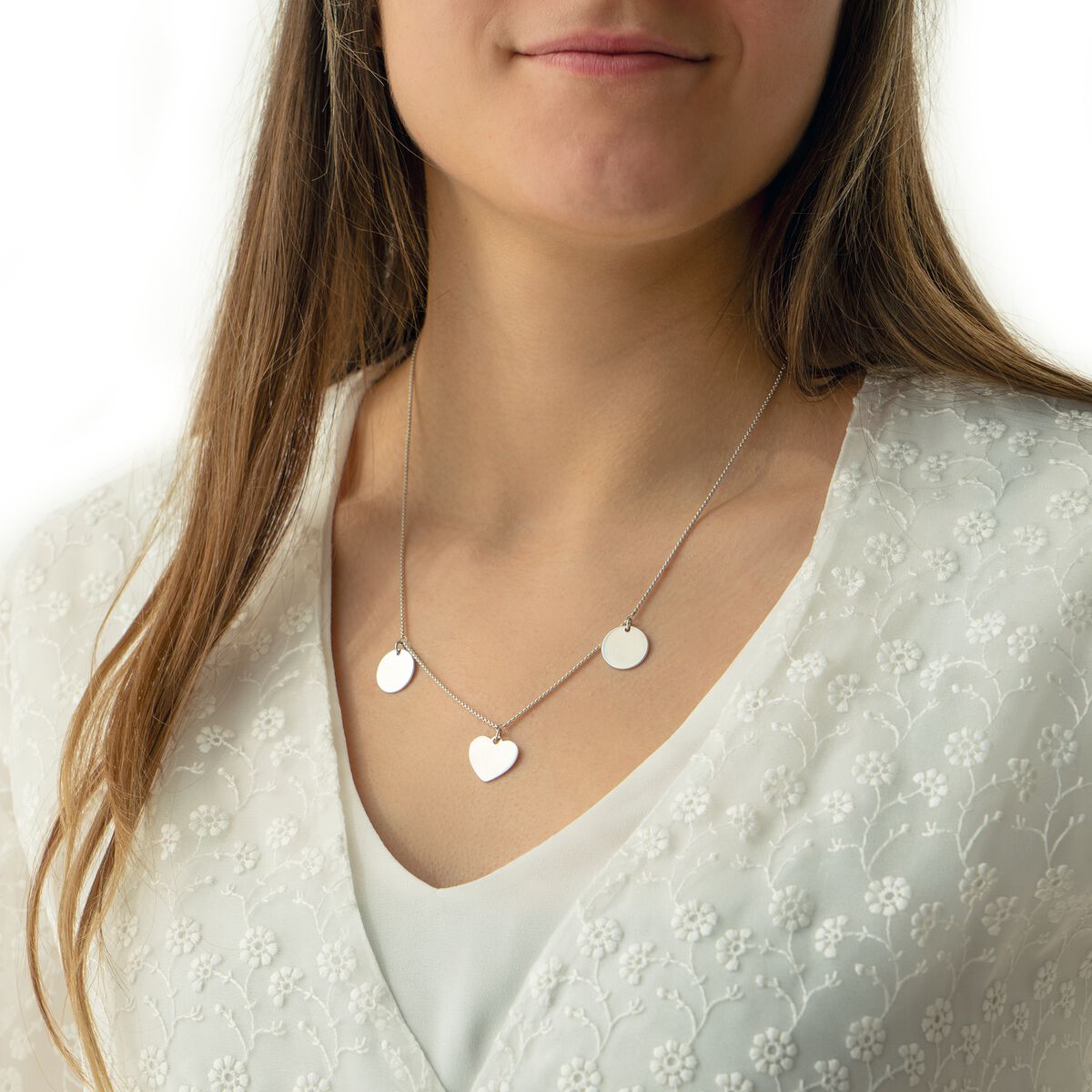 Necklace disc and heart