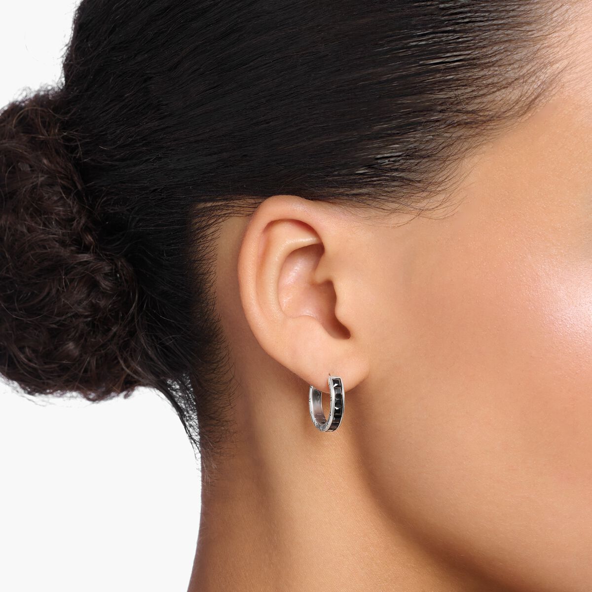 Hoop earrings with black stones pavé silver