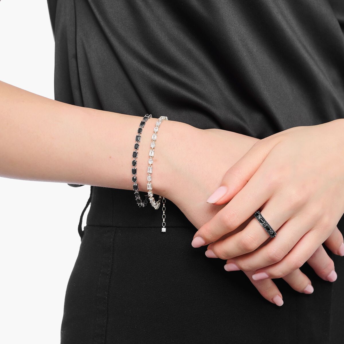 Silver blackened bracelet with black zirconia