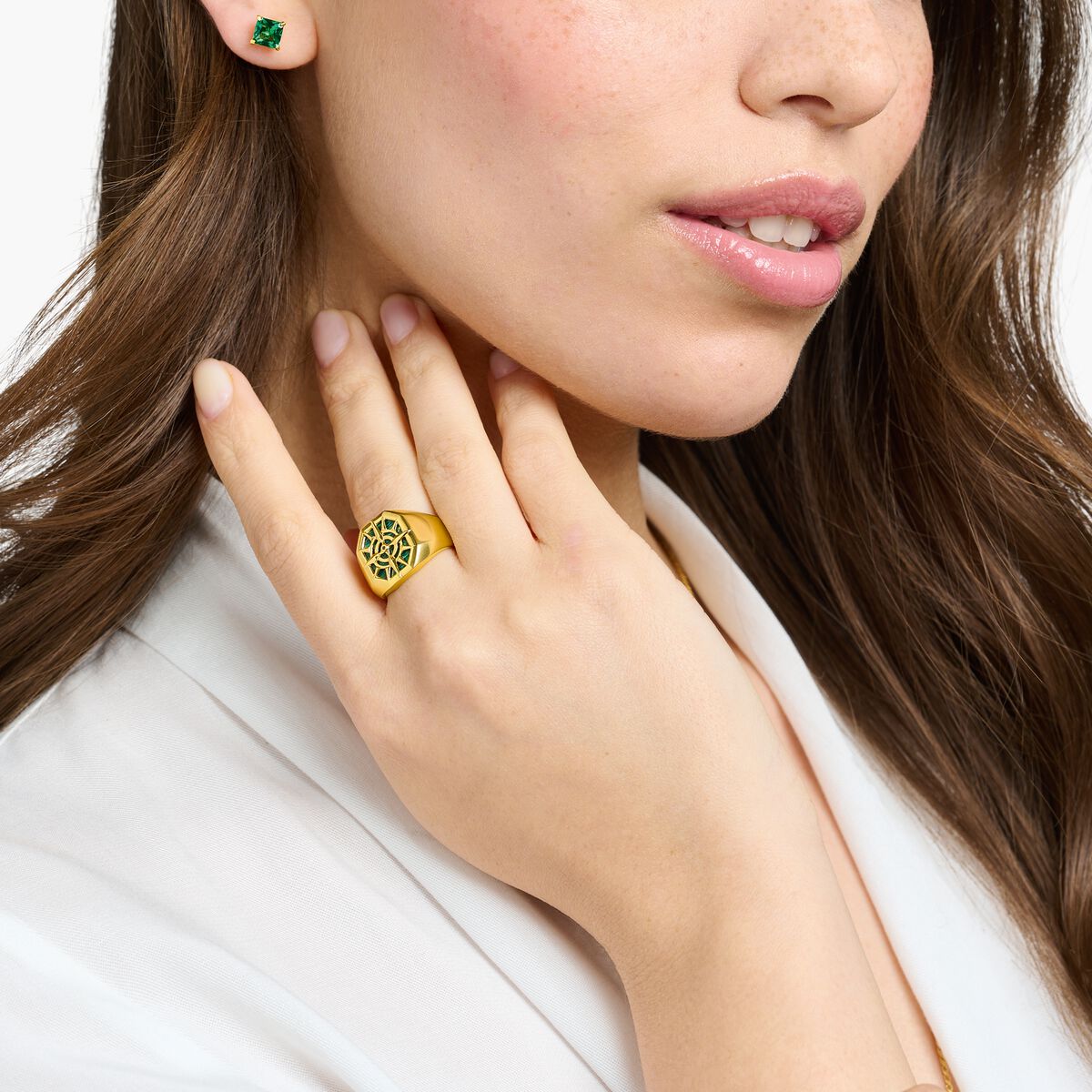 Ring compass green