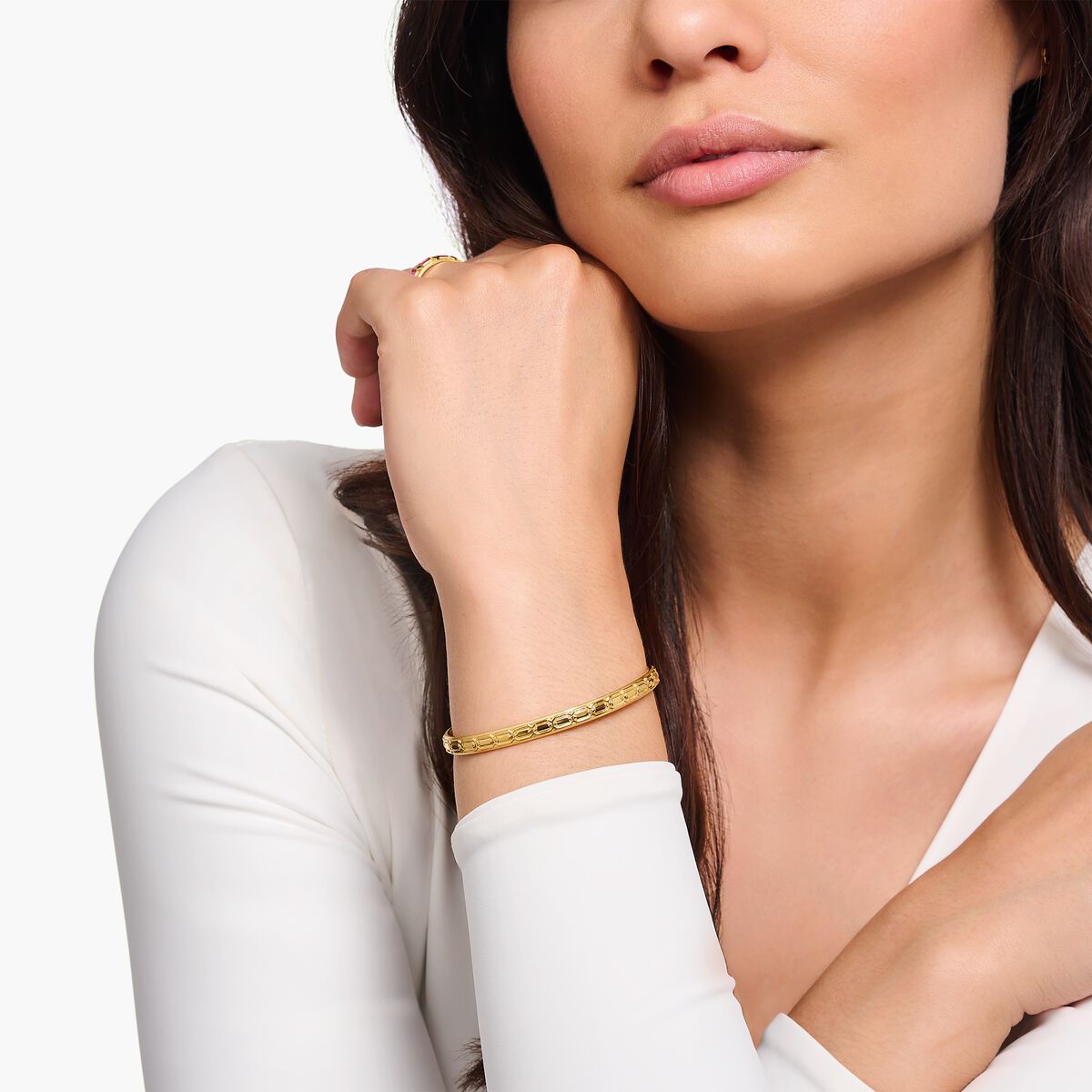 Yellow-gold plated slim bangle with crocodile detailing
