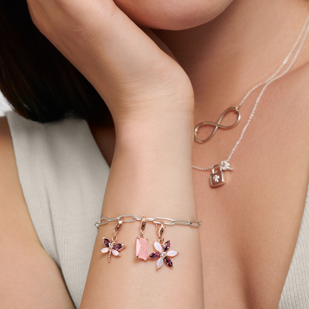 Charm pendant dragonfly rose gold