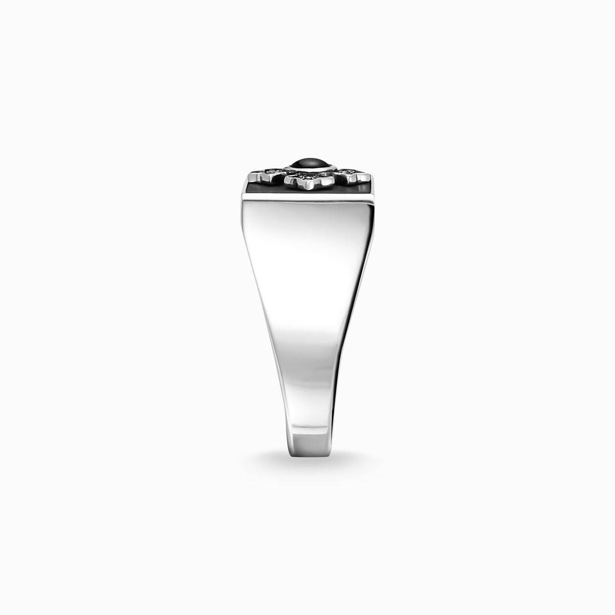 Ring cross royalty