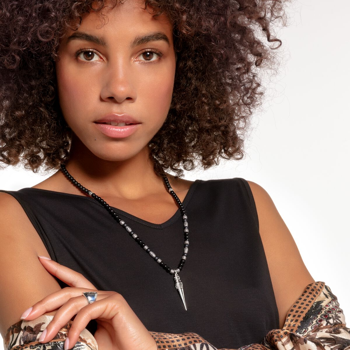 Necklace meditation, black