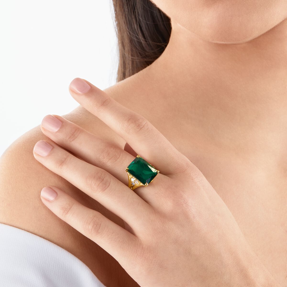 Ring with green and white stones gold plated