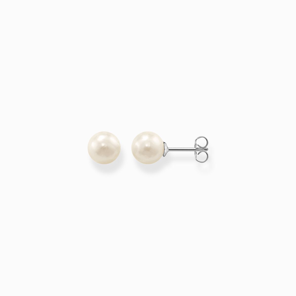 Pearl ear studs