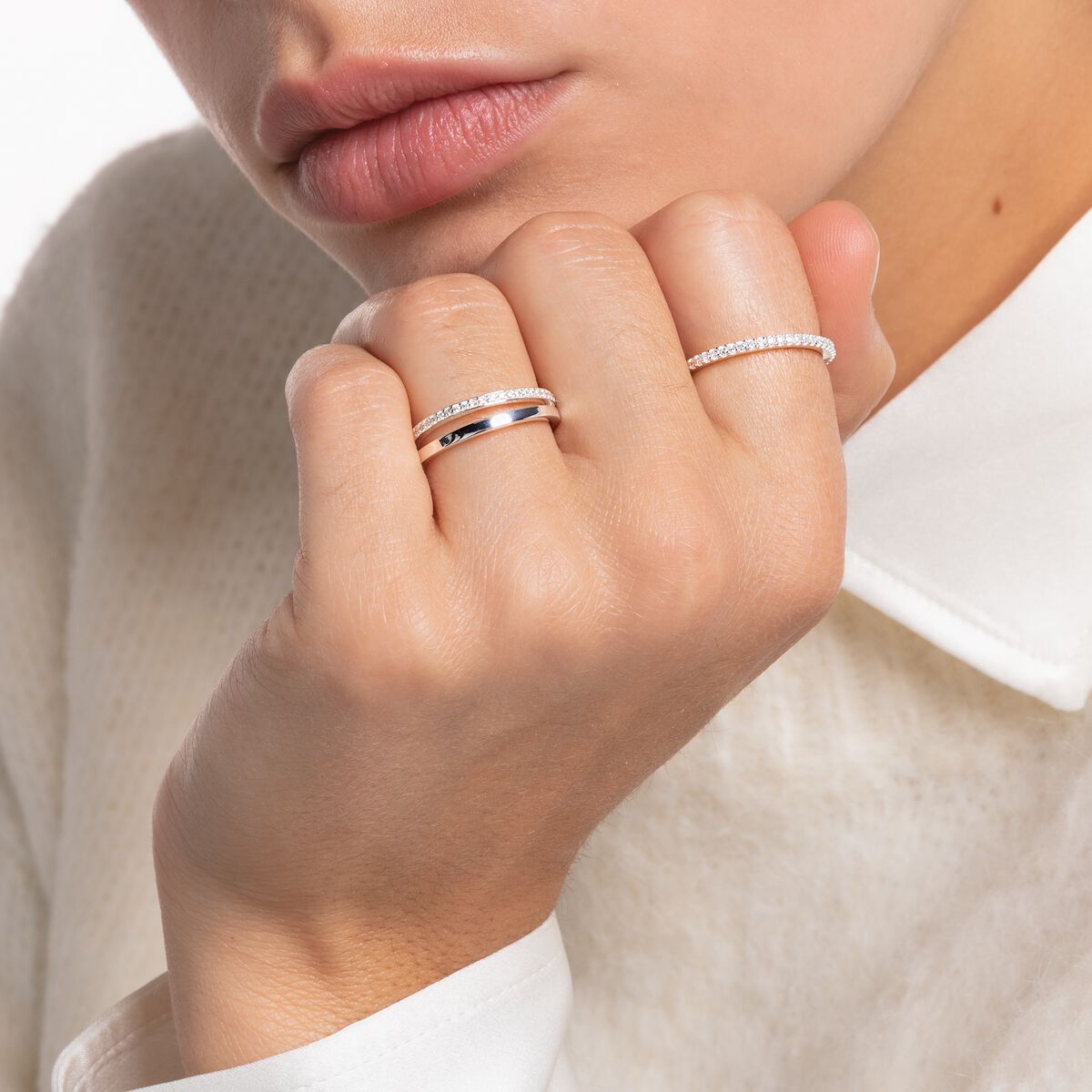 Ring double white stones silver