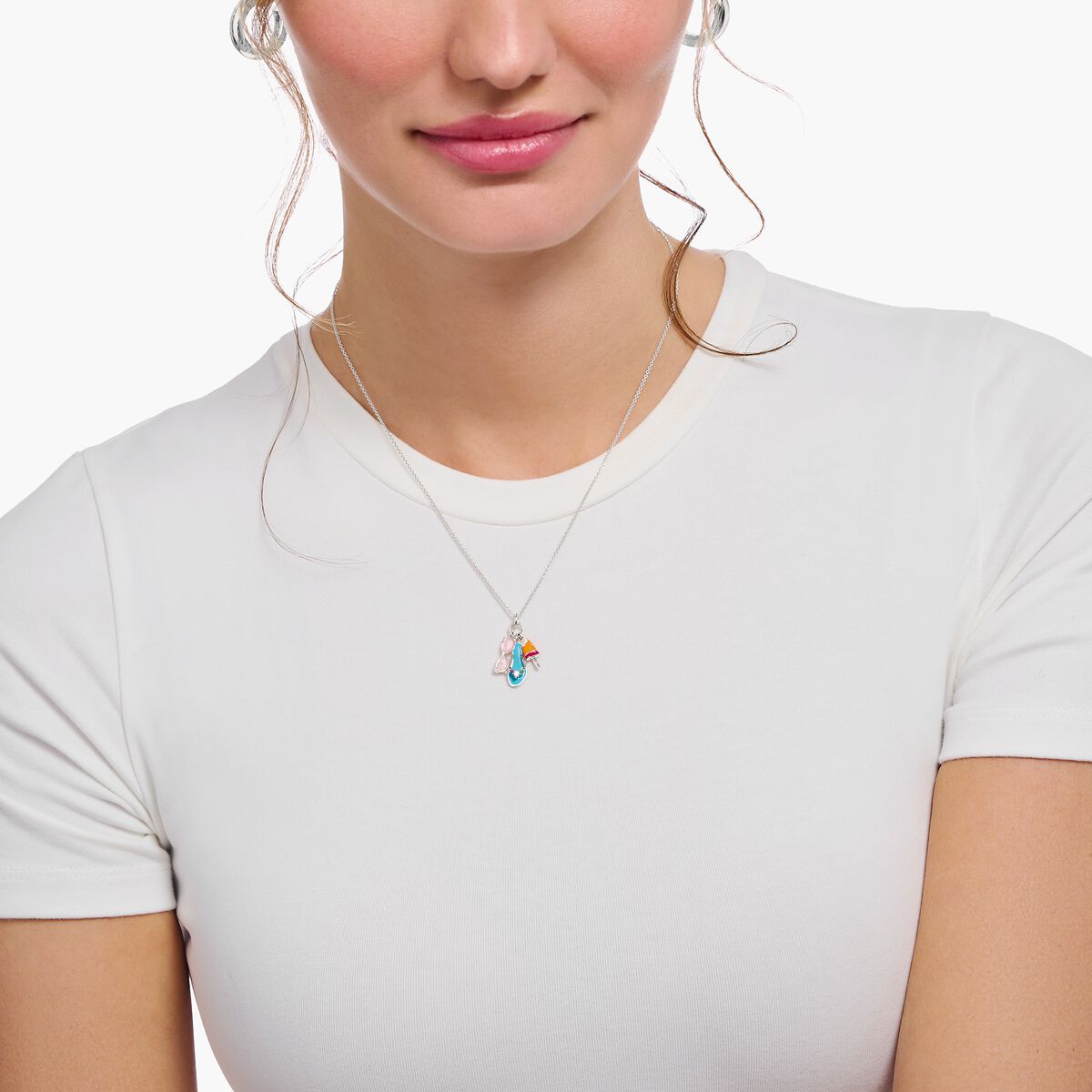 Silver necklace with triple pendant with cold enamel