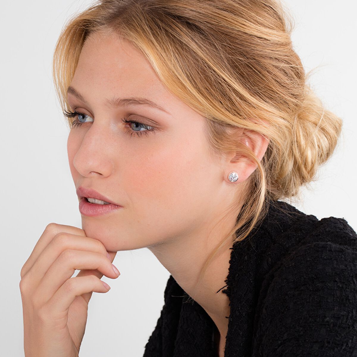 Ear studs large white stone