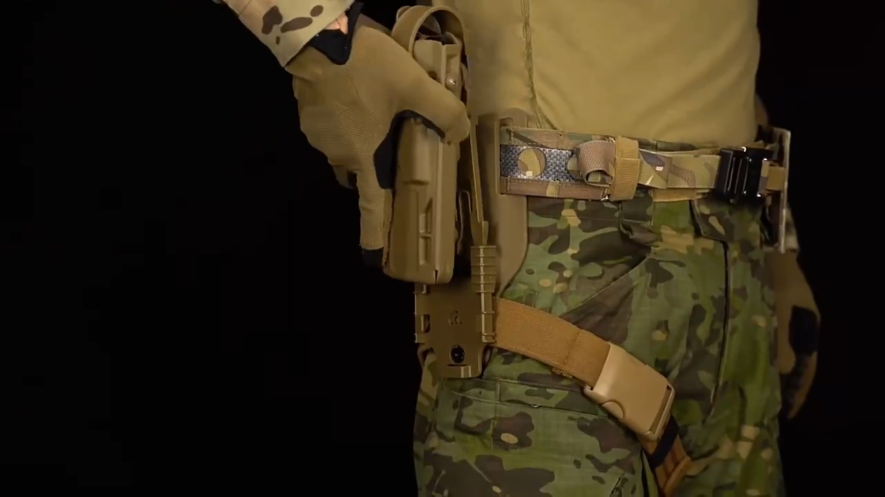 The MK-17 P320 holster comes with lower press plate QLS Quick release system leggings fit belt nylon - ortacical