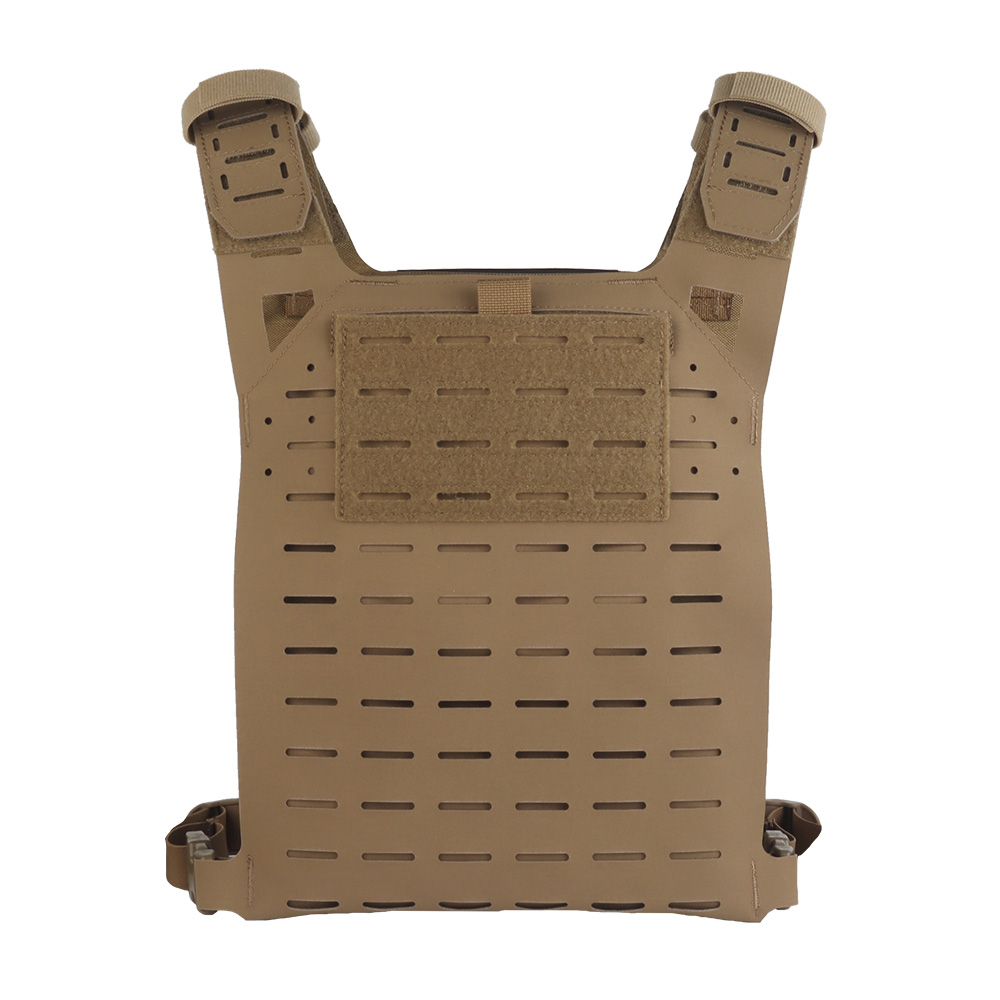 The lightweight SF tactical vest V2 molle comes with a bag containing miscellaneous items - ortacical