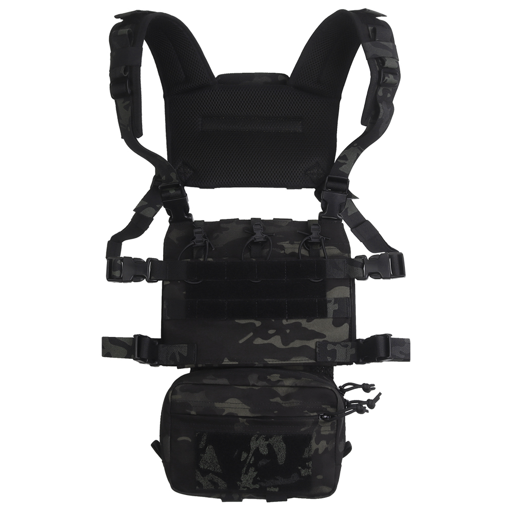 The R series jump config assault tactical chest hanger can be equipped with a portable baffle latch - ortacical