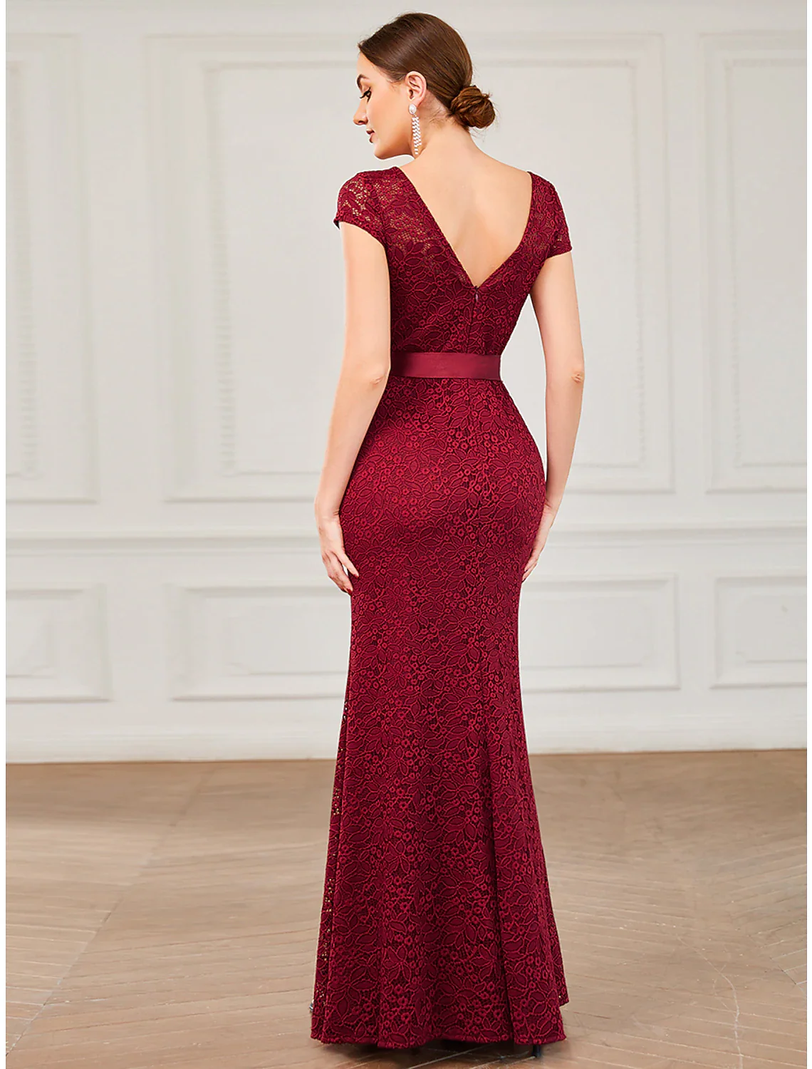 Mermaid / Trumpet Evening Gown Vintage Dress Formal Floor Length Short Sleeve Jewel Neck Lace V Back with Strappy - TREBLEV