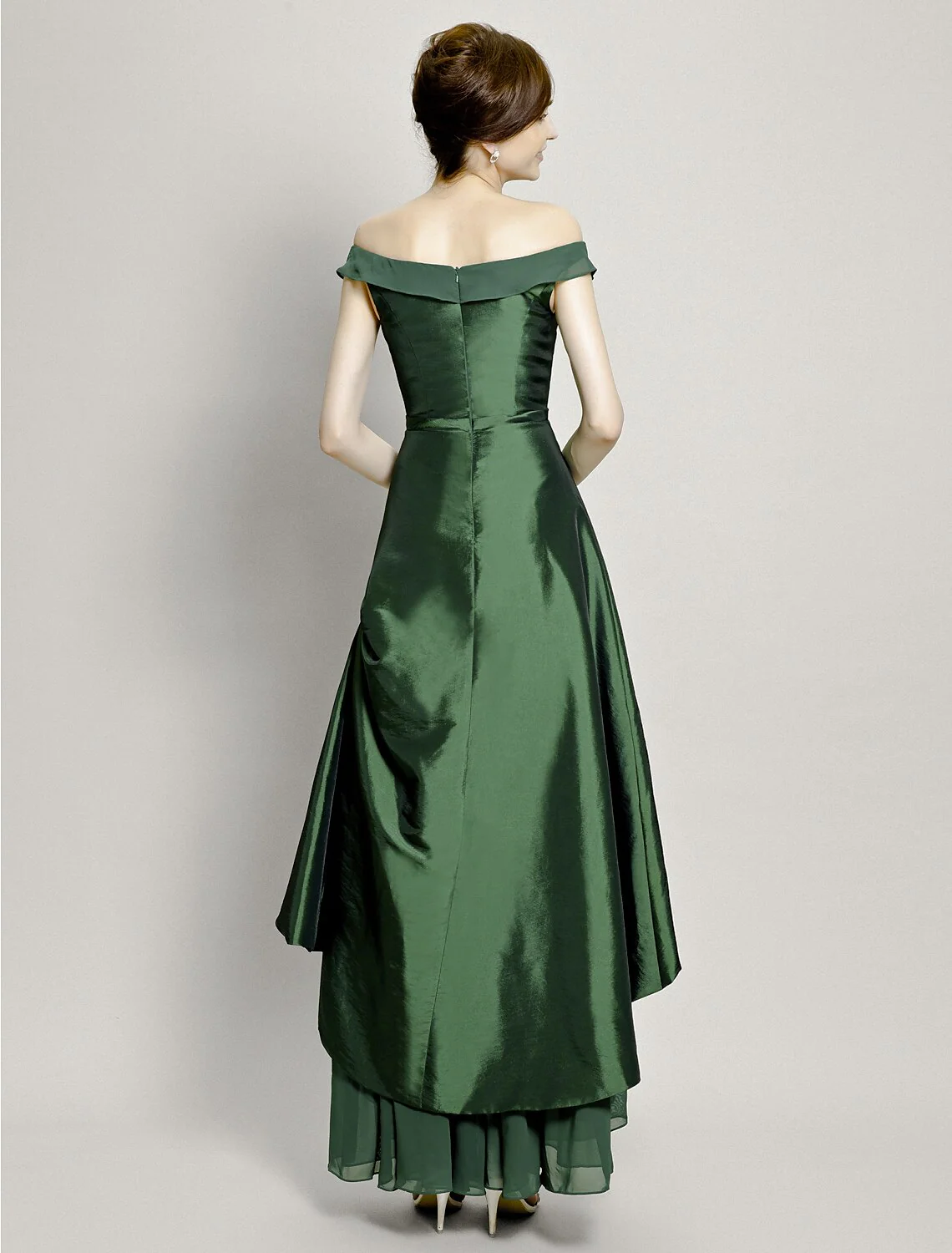 A-Line Mother of the Bride Dress Elegant High Low Off Shoulder Asymmetrical Chiffon Short Sleeve with Pick Up Skirt Bow(s) Beading - TREBLEV