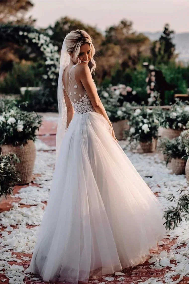 Beach A Line Elegant V Neck Flowers V Back Tulle Bride Dresses Ball Gown Wedding Dresses - TREBLEV