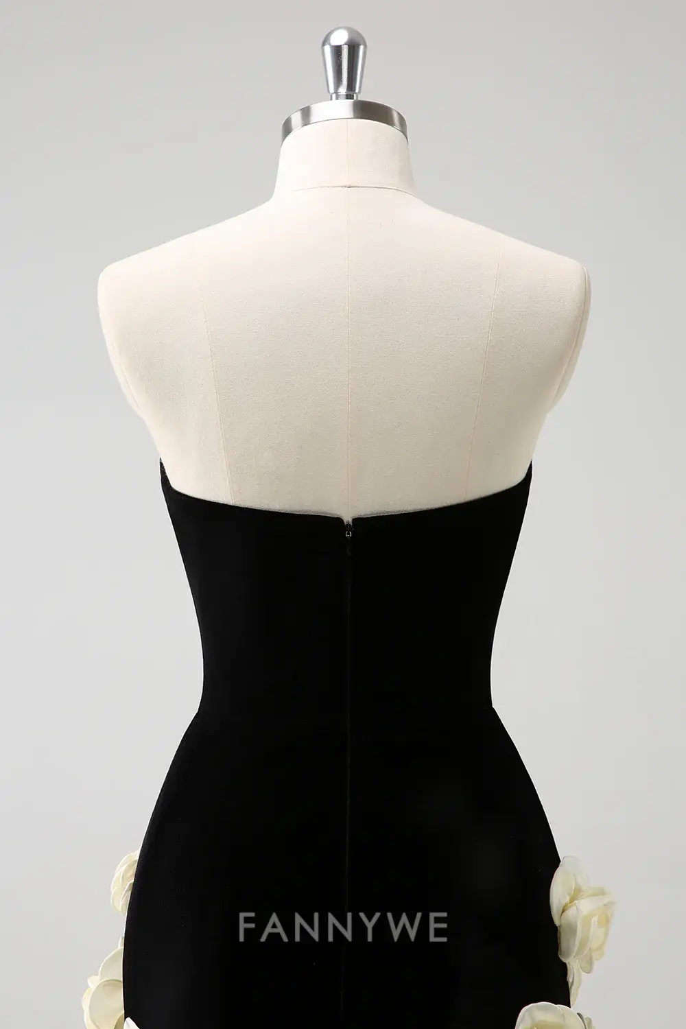 FannyWe Elegant Black Strapless Tight Short Homecoming Dress with 3D Flowers hot sale - TREBLEV