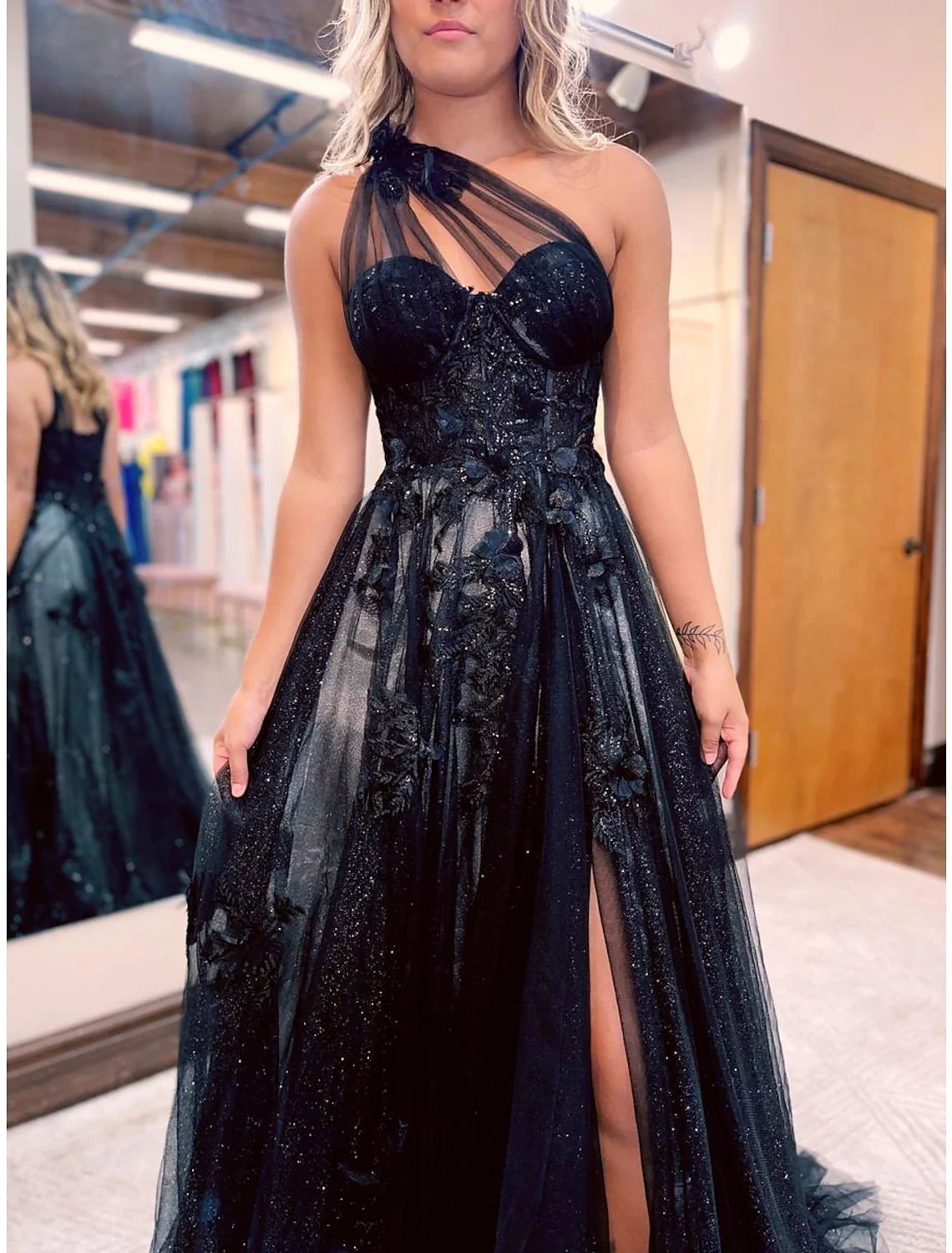 A-Line Prom Dresses Color Block Dress Formal Sweep / Brush Train Sleeveless One Shoulder Tulle Backless with Pleats Appliques - TREBLEV