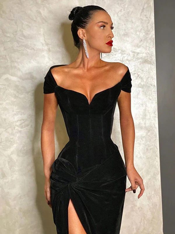 Automatic Classic Style Sheath Velvet Ruched Off-the-Shoulder Sleeveless Sweep/Brush Train Corset Dresses - TREBLEV
