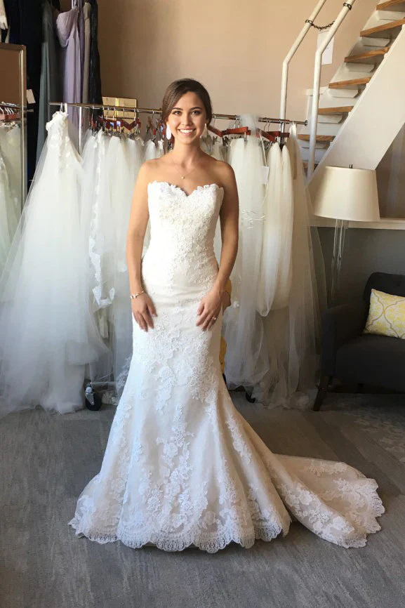 Mermaid Sweetheart Sleeveless Appliques Ball Gown Low Back Wedding Dresses - TREBLEV