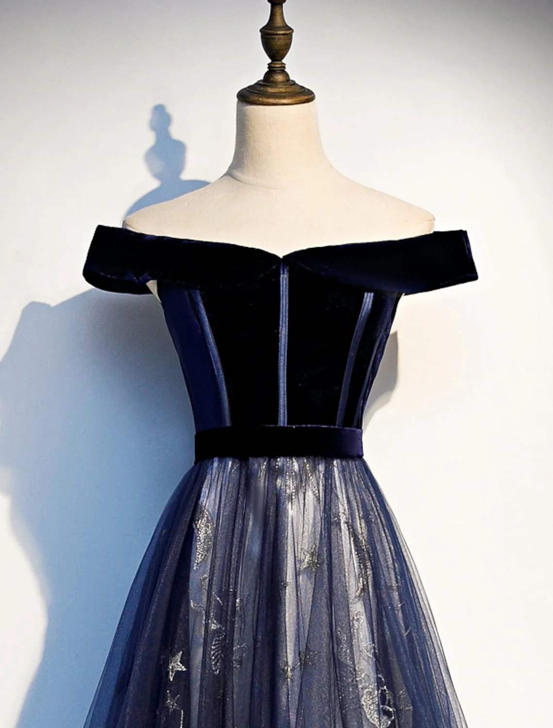 A-Line Elegant Floral Prom Formal Evening Dress Off Shoulder Short Sleeve Tulle with Pleats Pattern - TREBLEV