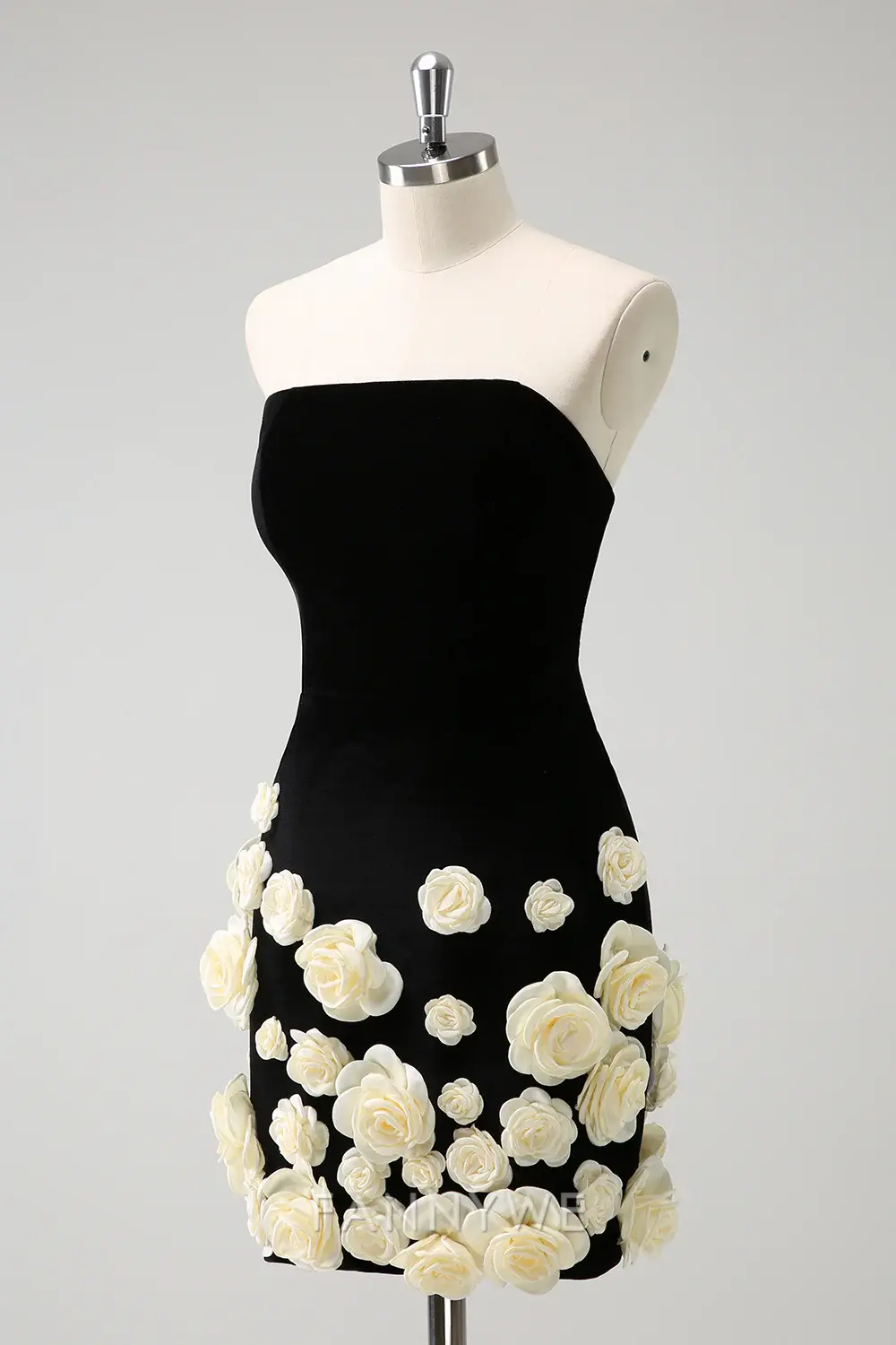 FannyWe Elegant Black Strapless Tight Short Homecoming Dress with 3D Flowers hot sale - TREBLEV