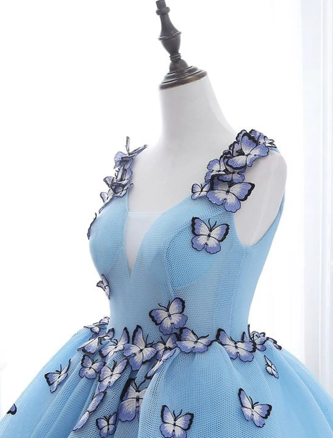 Ball Gown Prom Dresses Luxurious Dress Engagement Sleeveless V Neck Tulle Pleats Appliques - TREBLEV