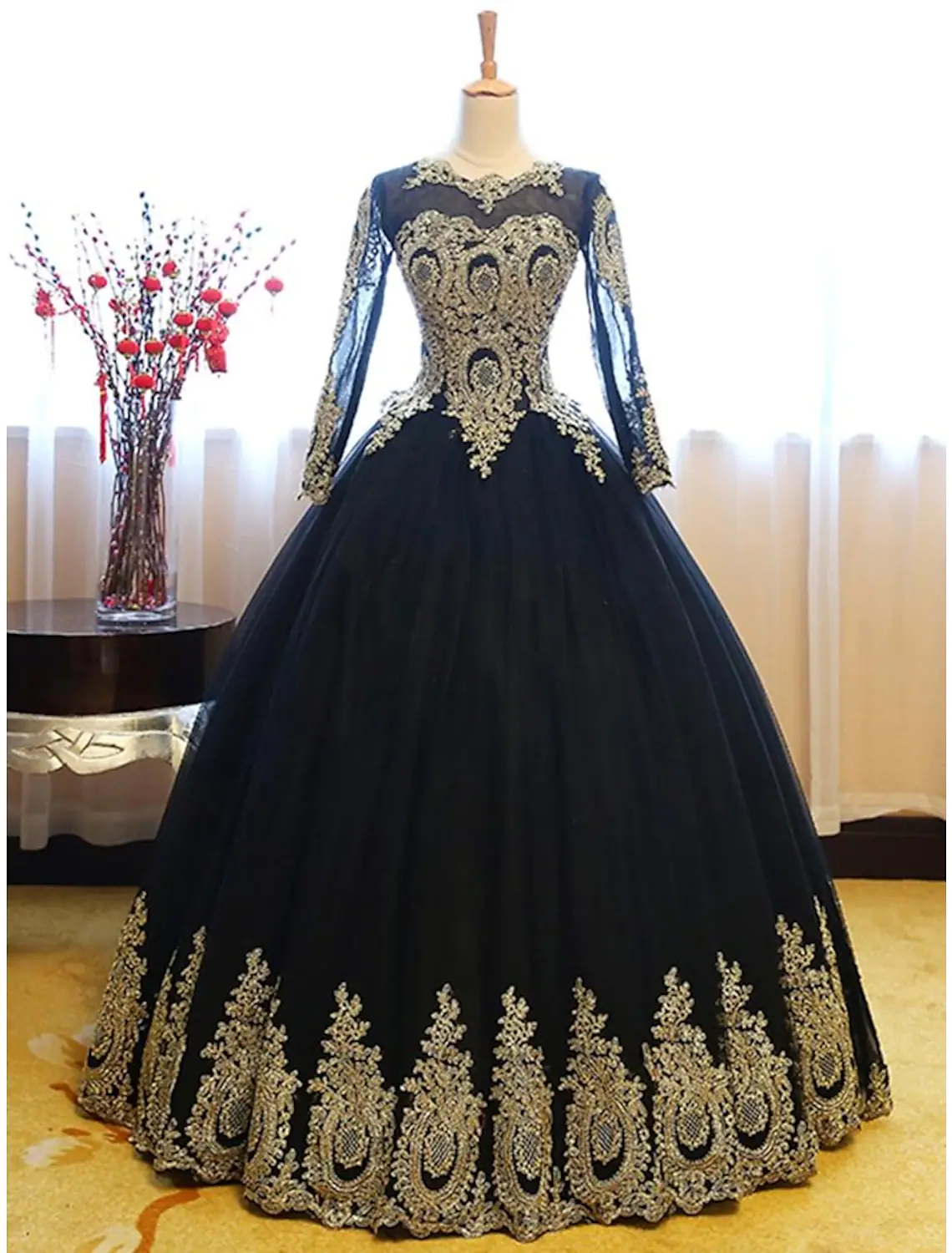 Luxurious Vintage Quinceanera Formal Evening Dress Long Sleeve Floor Length Lace Appliques - TREBLEV