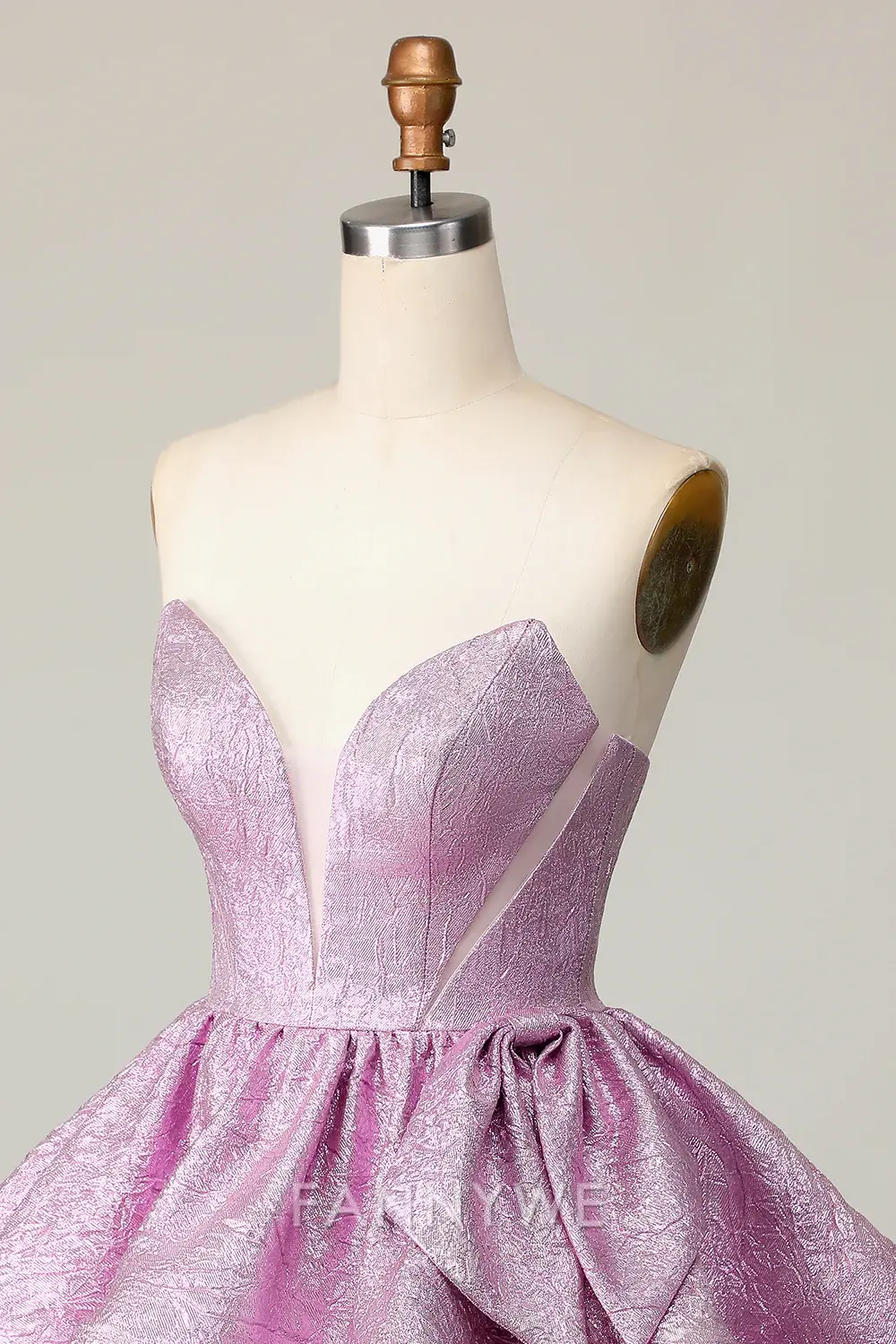 FannyWe Elegant Light Purple A Line Strapless Short Metallic Homecoming Dress with Ruffles - TREBLEV