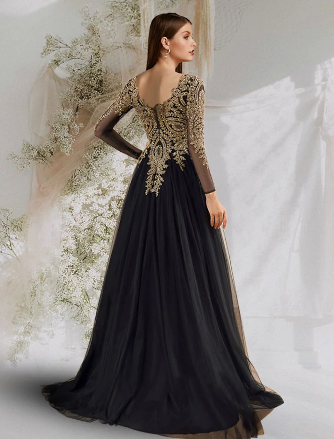 Luxurious Elegant Evening Dress V Neck Long Sleeve Floor Length Tulle with Sequin Appliques - TREBLEV