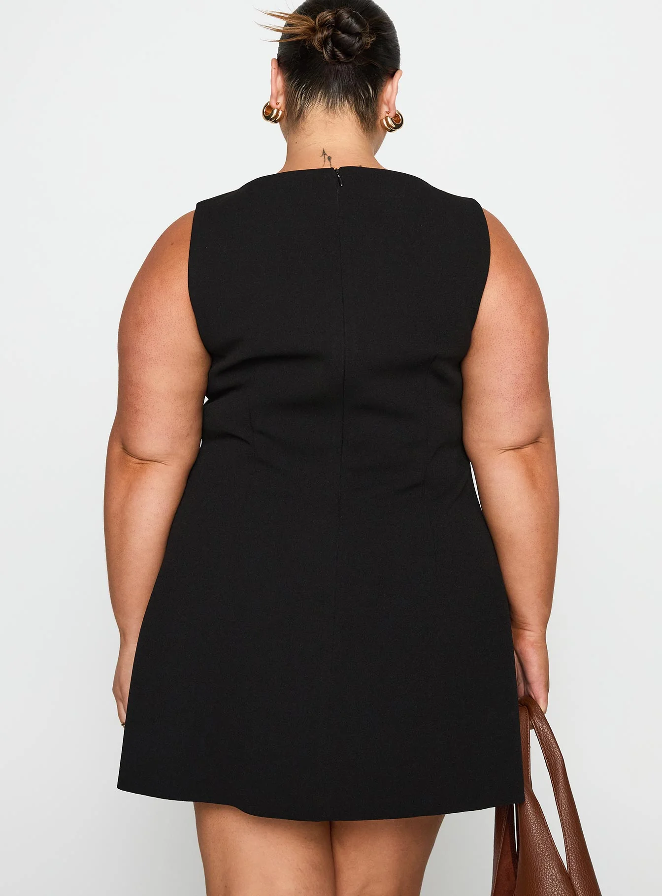 Anse Mini Dress Black Curve - TREBLEV