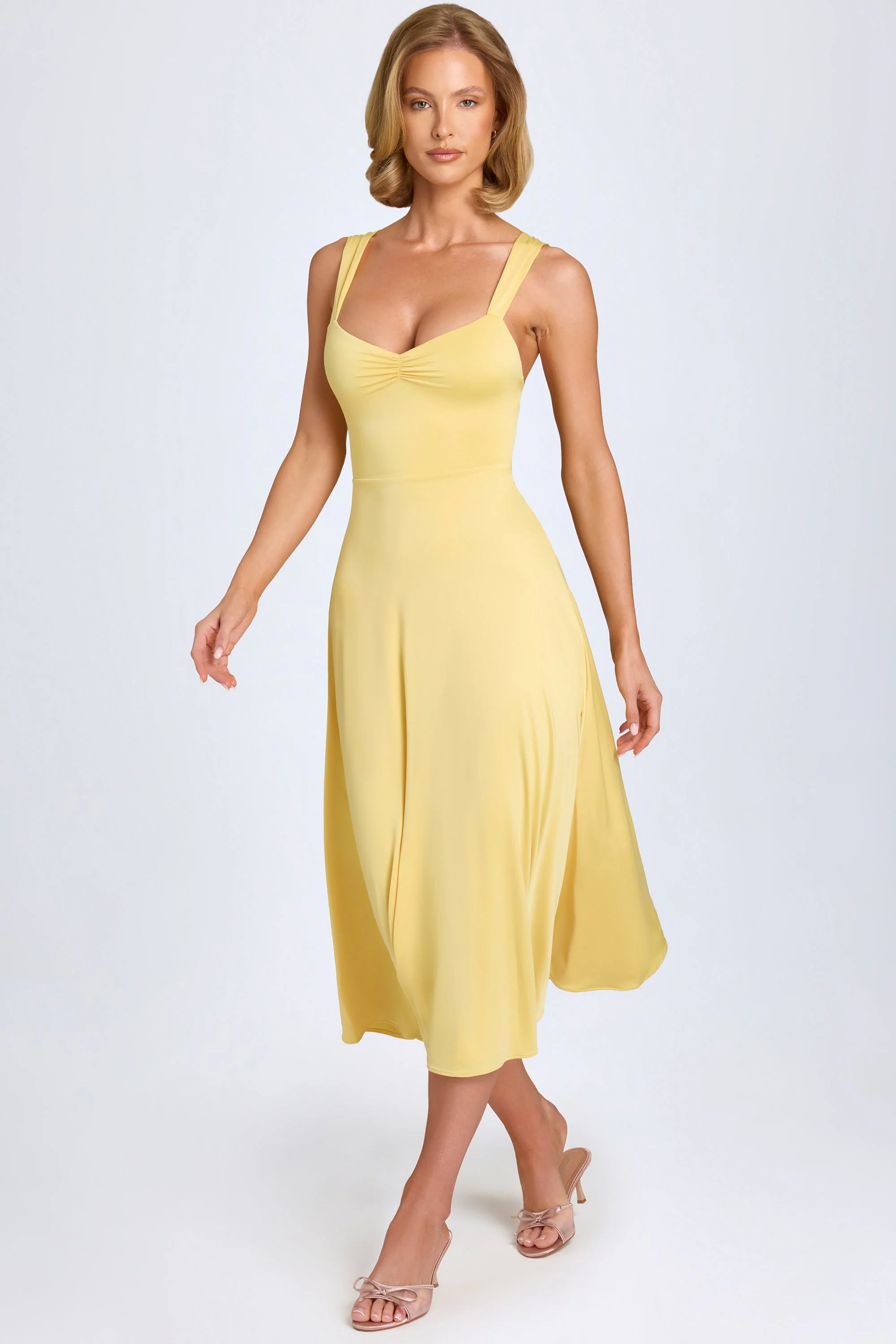 Sweetheart-Neck Ruched Midaxi Dress in Pastel Yellow - TREBLEV